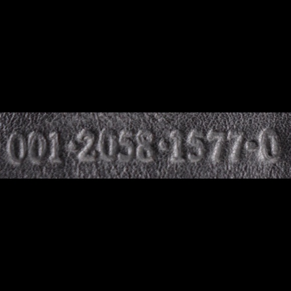 Gucci Two-Way Shoulder Bag in Black Leather with Bamboo Handle - Picture 8 of 12